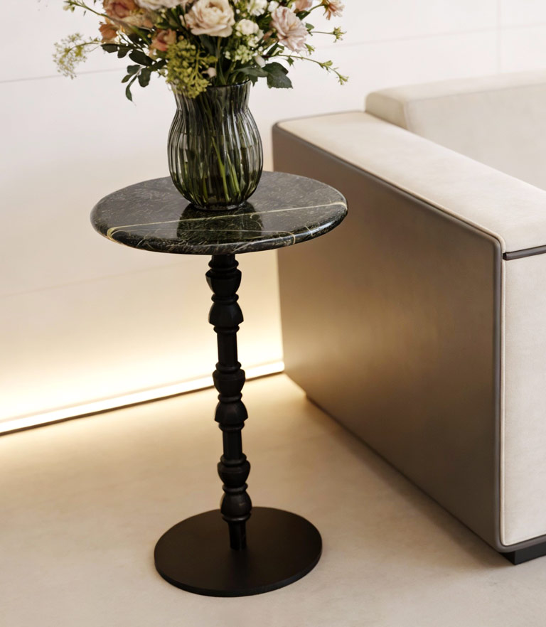 Essence Black Drink Table